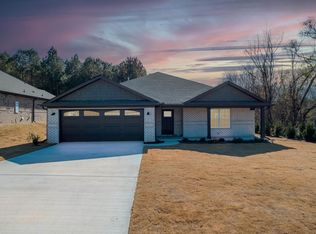 1711 Meadow Brook Dr, Cullman, AL 35055