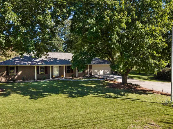 715 Smith Pond Rd, Lexington, SC 29072