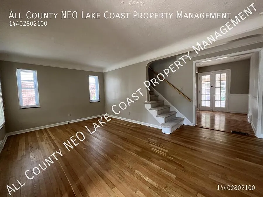 4 bed, 2.5 bath, 2415 sqft, $2,895 — Photo 2