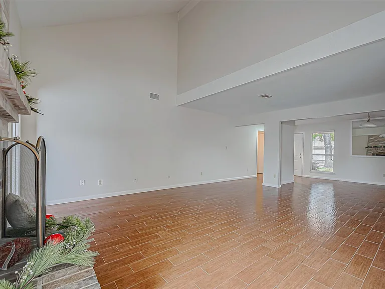 2022 Highland Hills Dr — Photo 13