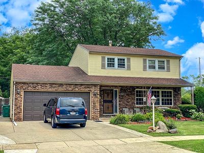 6597 Van Buren St, Merrillville, IN, 46410