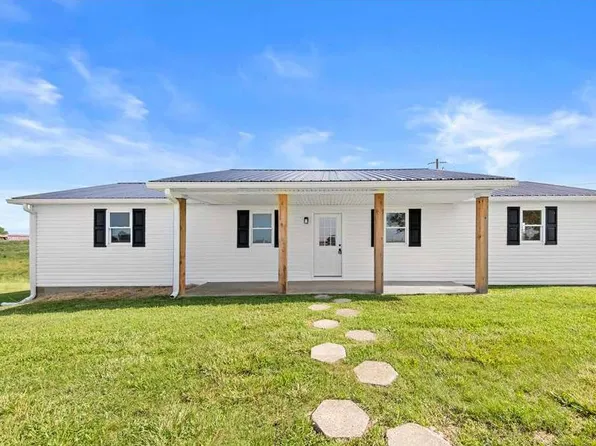 717 Owens Rd, Tollesboro, KY 41189
