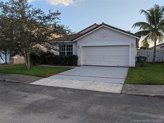 2nd image of 16402 NW 22nd St Unit 16402