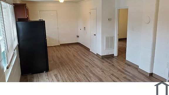 4th image of 9 Lanford Dr #9