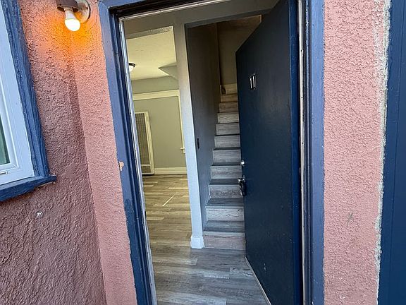 3rd image of 1128 Raymond Ave APT 11