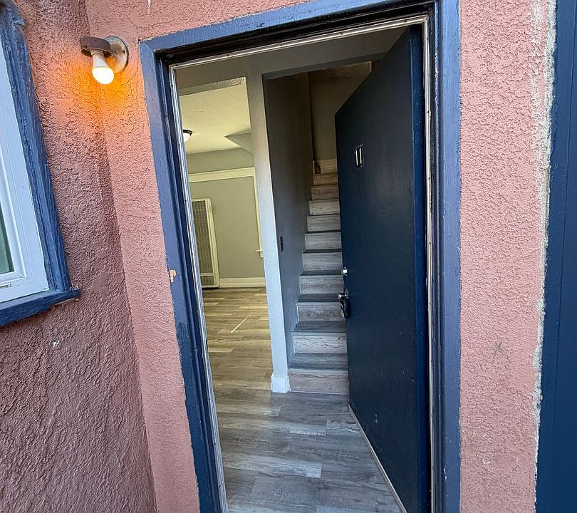 1st image of 1128 Raymond Ave #11A