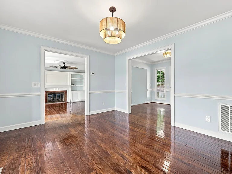 253 Lakeview Dr — Photo 28
