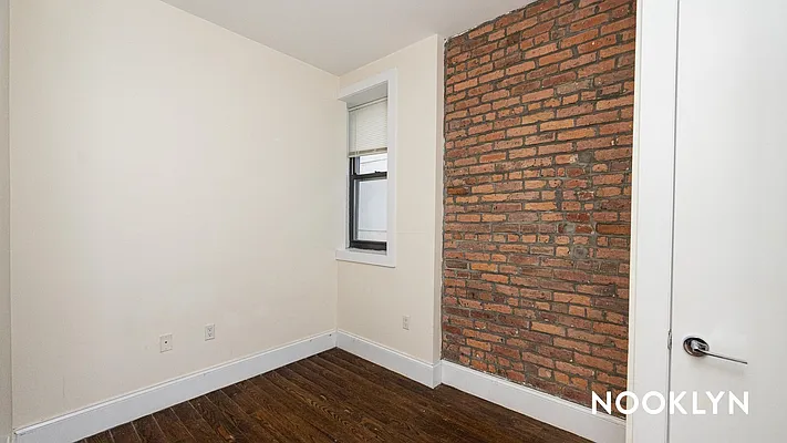 Rented by Nooklyn NYC LLC | media 8