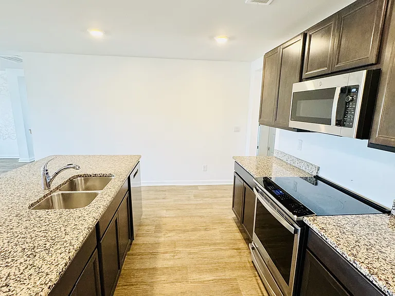 809 Woodland Farms Cir — Photo 20