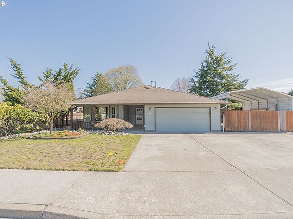 2nd image of 2607 NE 99th Ave