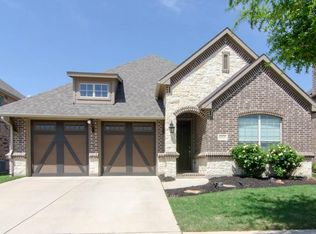 6825 Wren Ln, North Richland Hills, TX 76182