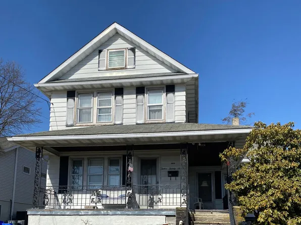 1227 Throop St, Dickson City, PA 18519