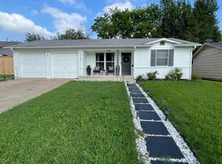 9130 Woodshore Dr, Dallas, TX 75243