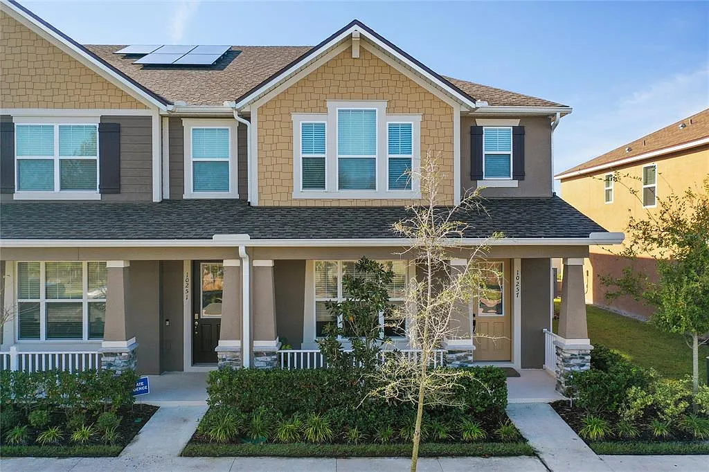 3 bed, 2.5 bath, 1516 sqft, $2,600 — Photo 3