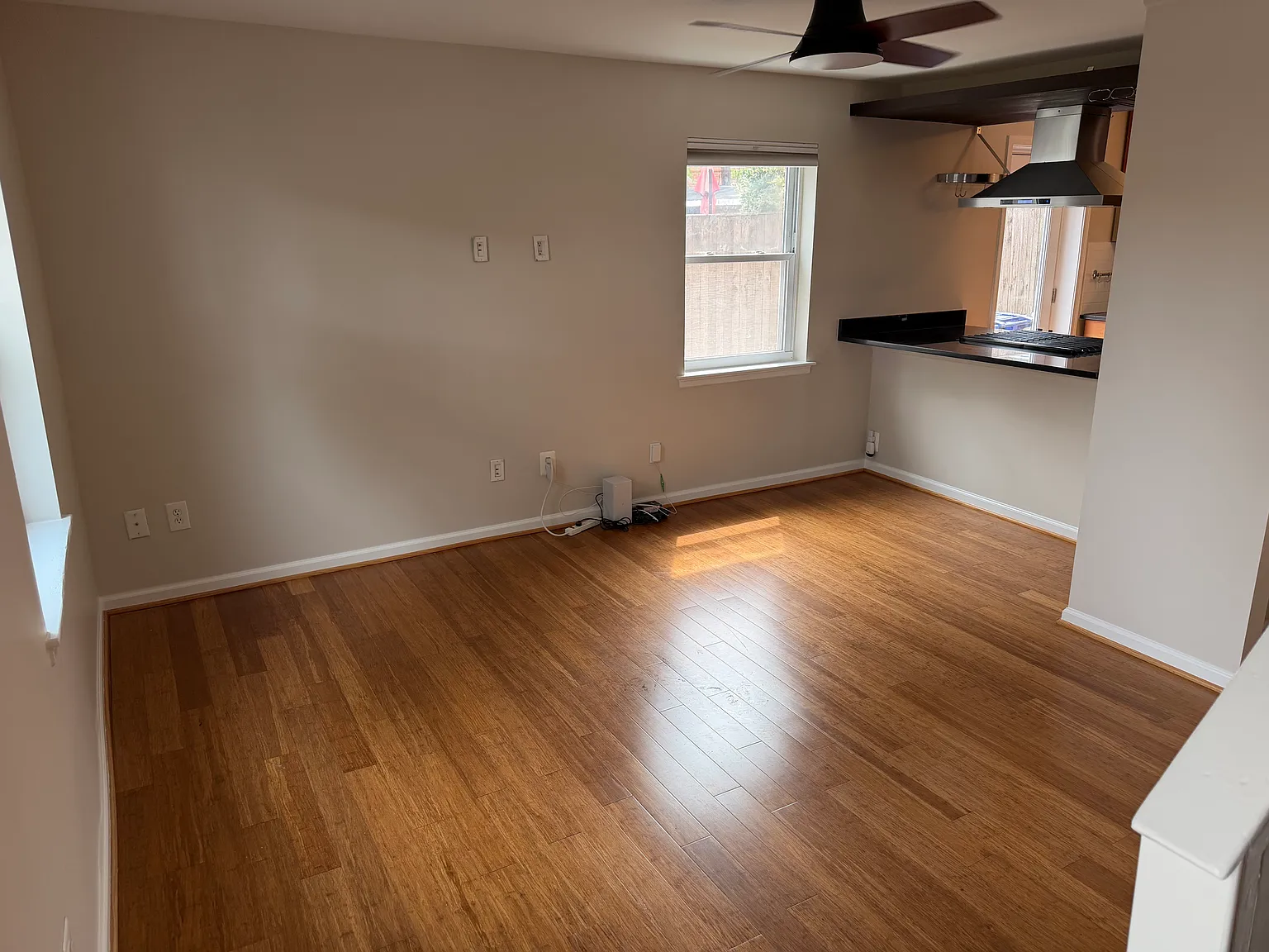 3 bed, 2.5 bath, 850 sqft, $3,500 — Photo 3