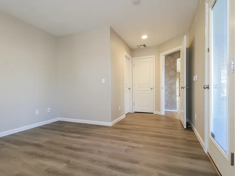 12751 W Desert Mirage Dr — Photo 8