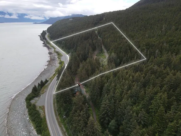 1001 Lutak Beach Rd, Haines, AK 99827