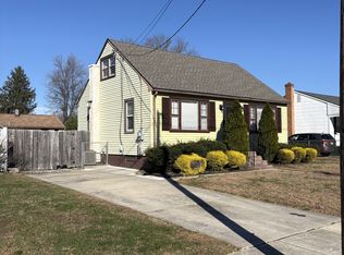 701 Brooke Ave, Magnolia, NJ 08049