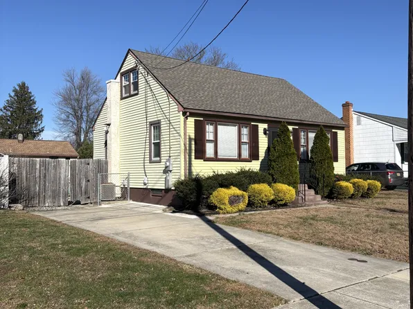 701 Brooke Ave, Magnolia, NJ 08049