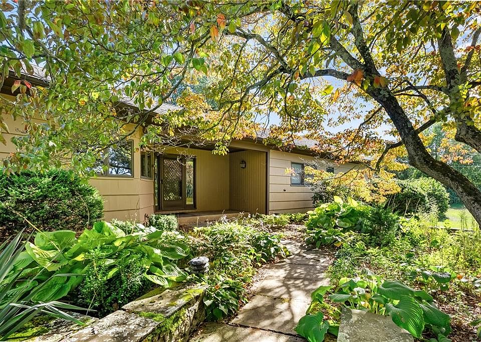 1st image of 500 Laten Knight Rd