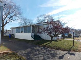 28 Arawak Dr, East Hartford, CT 06118