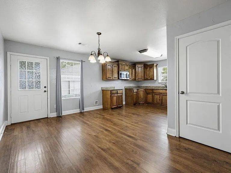 119 N Andrews Ave — Photo 9