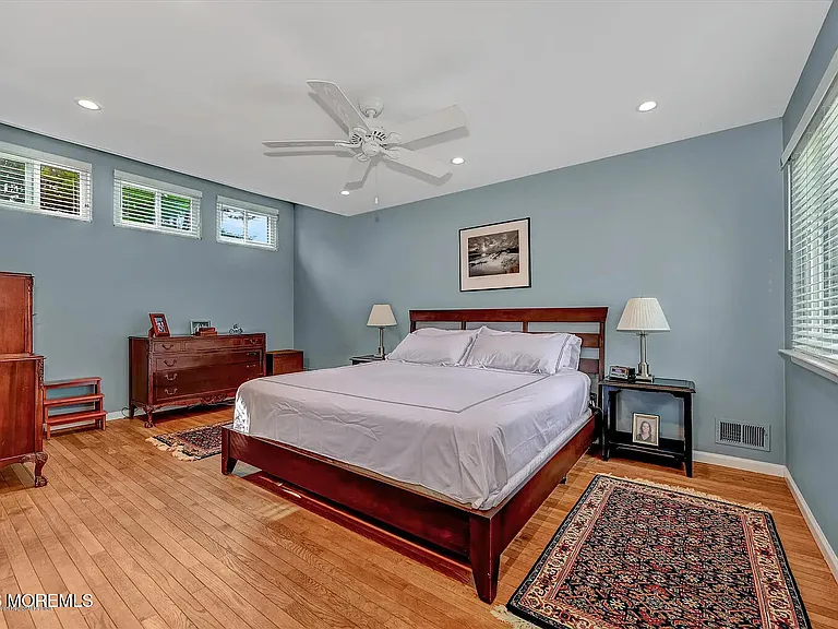 13 Helene Ct — Photo 12