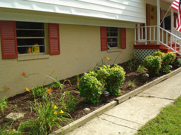 3rd image of 6760 Heatherbrook Dr