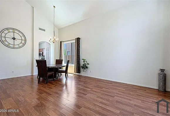 6635 S 45th Gln — Photo 2