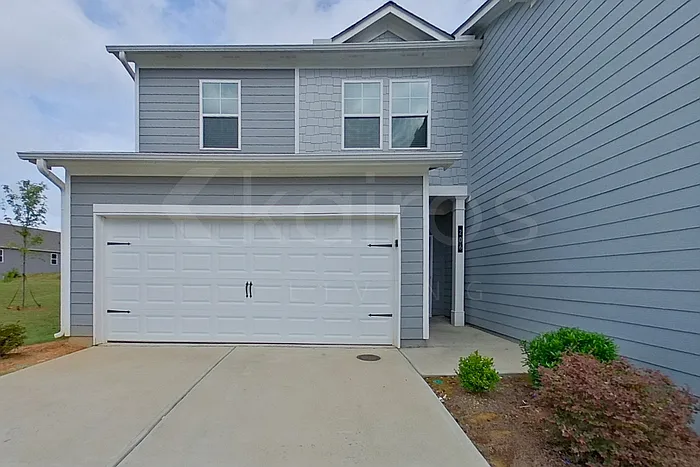 206 Long Island Dr — Photo 1