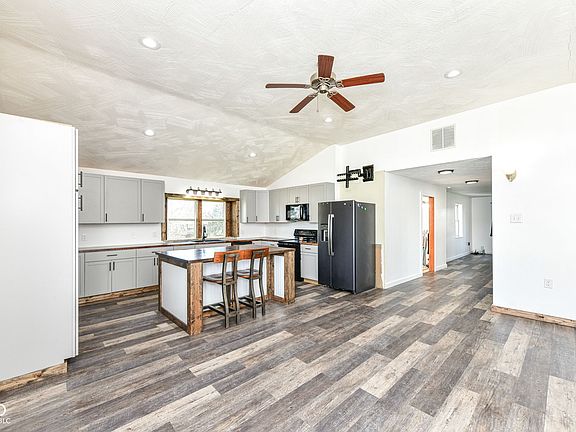5th image of 408 W Jefferson St