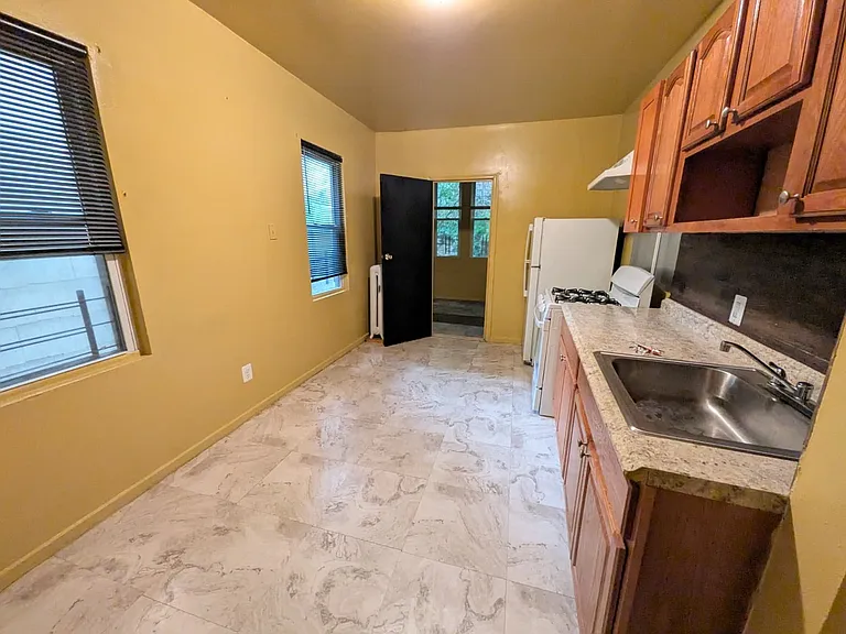 89 Saratoga Ave #1 — Photo 8