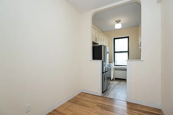 Rented by Emor Management Inc. | media 8