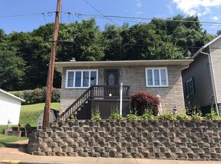 421 Latta Ave, Roscoe, PA 15477
