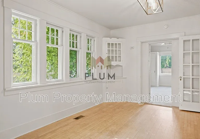 541 E Beckwith Ave — Photo 11