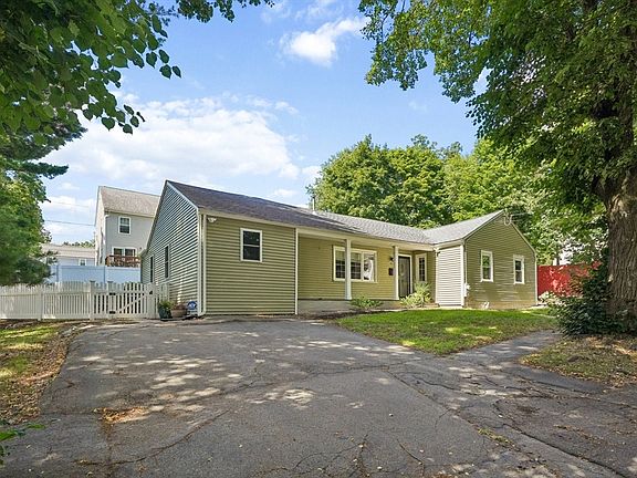 2nd image of 45 Adanac Rd