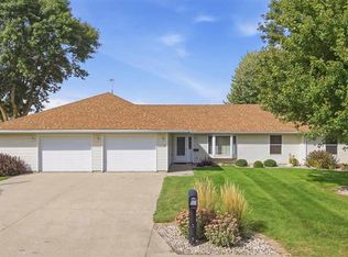 474 10th Ave SW, Wells, MN 56097