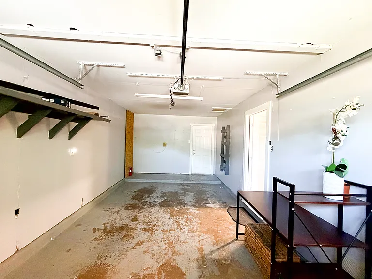 1204 Chippendale Dr — Photo 28