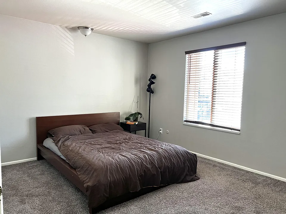 2 bed, 816 sqft, $1,500 — Photo 4