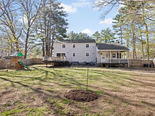 30 Marie Ave, Weymouth, MA 02190
