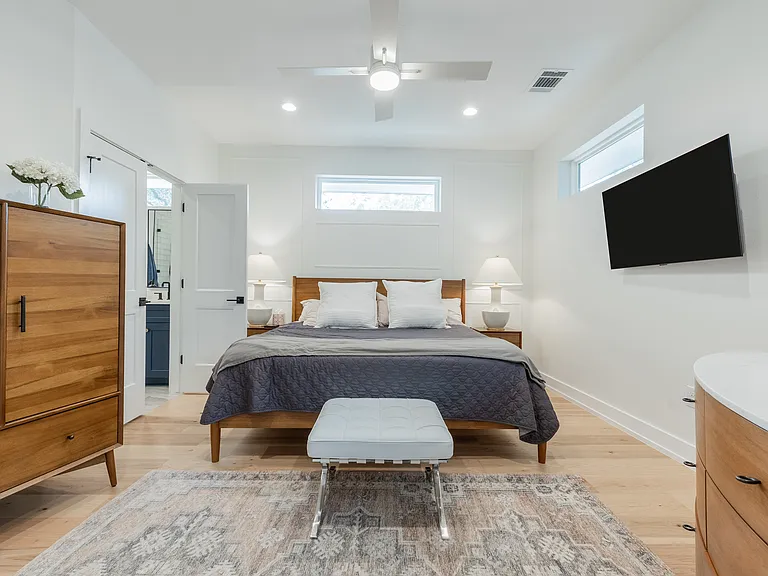 Main bedroom