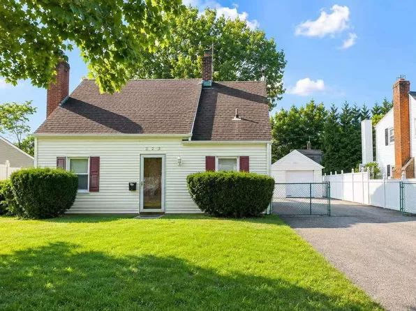 326 Curtis Avenue, Carle Place, NY 11514