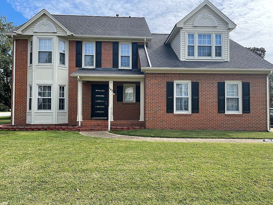 2nd image of 142 Pine Creek Dr