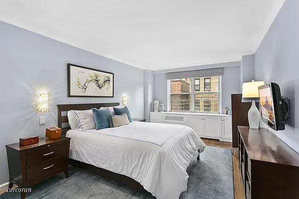 Sold by Corcoran | media 22