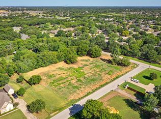 2200 W Harris Rd, Arlington, TX 76001