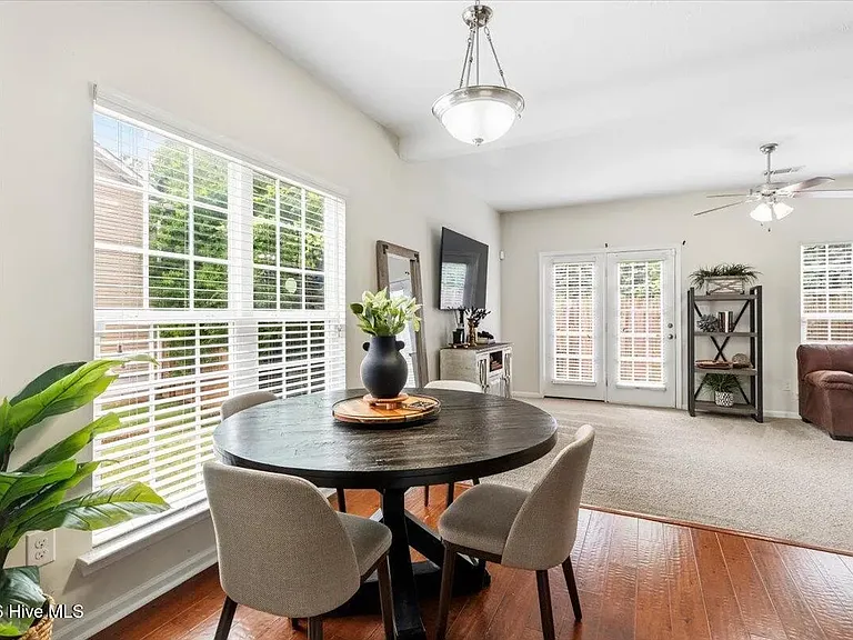 2047 Reserve Ln — Photo 4