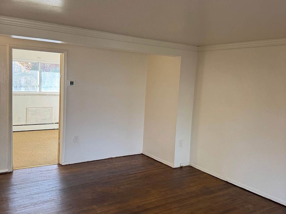 1st image of 2561 Park Hill Dr
