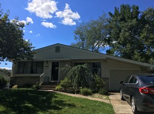 403 Fireside Ln, Cherry Hill, NJ 08003