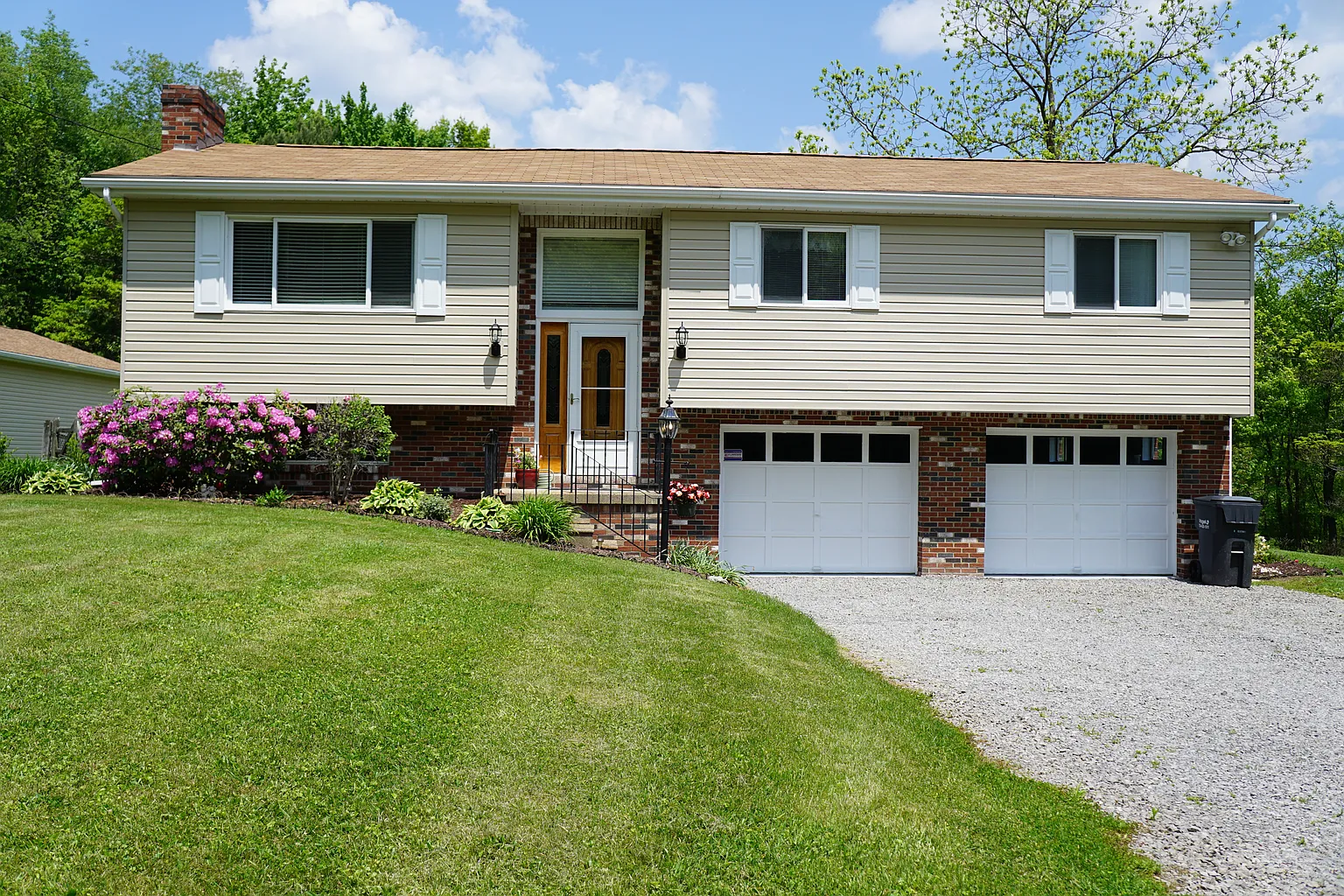 6130 Penn Dr photo 1