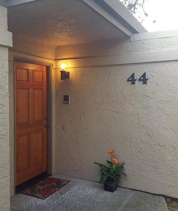 1st image of 44 Montsalas Dr